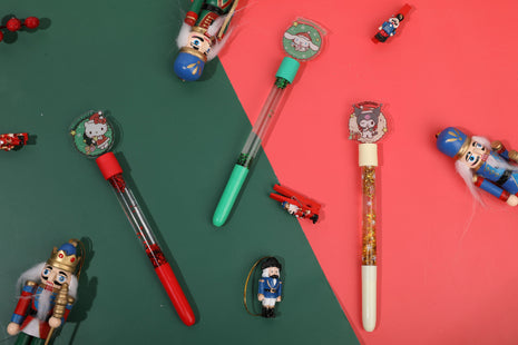 Sanrio characters Christmas Collection Ballpoint Pen (1.0mm, Black) (3 Assorted Models)PDQ