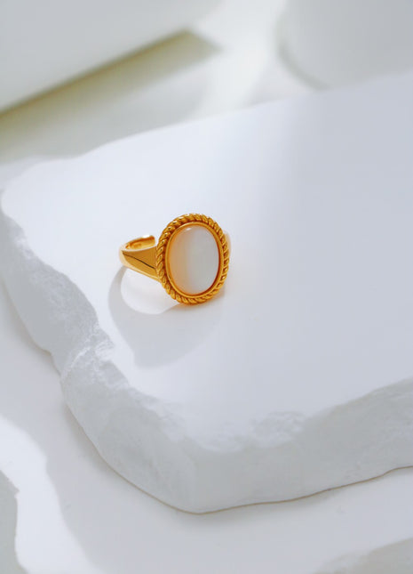 S925 Silver White Shell Ring J0350