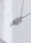 Necklace / Platinum
