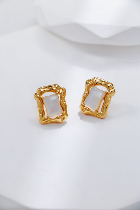 S925 Silver White Shell Studs CE0263