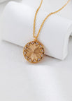 Necklace / Unknown color