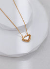 Necklace / Vintage gold