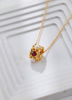 Necklace / Unknown color