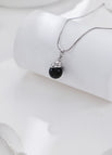Necklace / Platinum