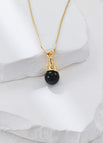 Necklace / Vintage gold
