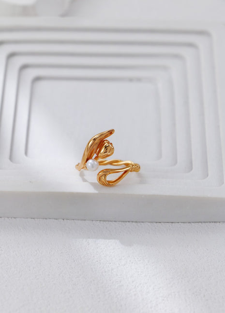 S925 Silver Tulip Pearl Earrings CE0324