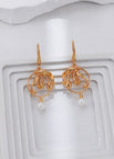 Earrings / Unknown color