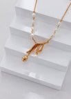 Necklace / Unknown color