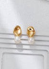 Earrings / Unknown color