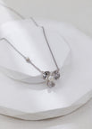 Necklace / Platinum
