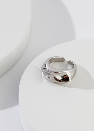 Simple Sterling Silver Ring J0136