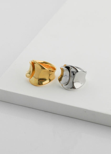 Sterling silver concave ring J0068