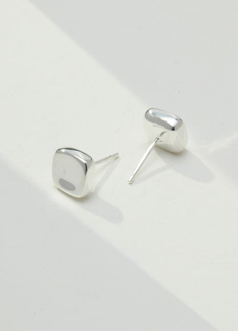 Lava Series Plain Silver Studs E0751