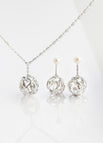 Necklace / Platinum