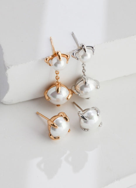 Sterling Silver Pearl Earrings E0855