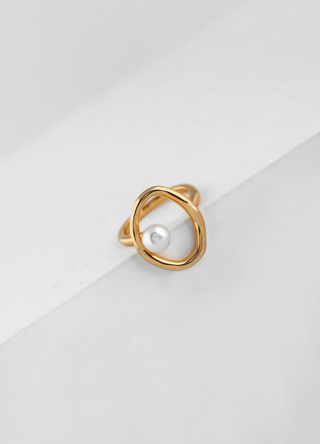 Sterling silver pearl ring J0095
