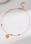 Necklace / Vintage gold
