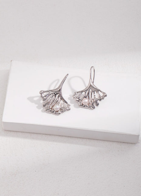 Ginkgo Leaf Silver Pearl Necklace D0385