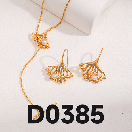 Ginkgo Leaf Silver Pearl Necklace D0385