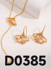 Necklace / Platinum