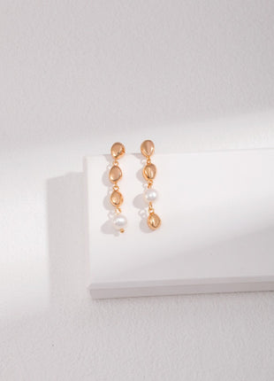 Sterling silver pearl earrings E01008