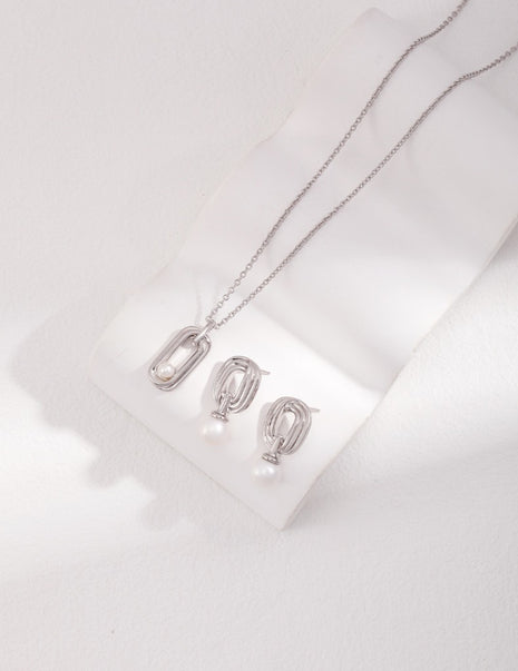 Sterling silver pearl necklace D0399