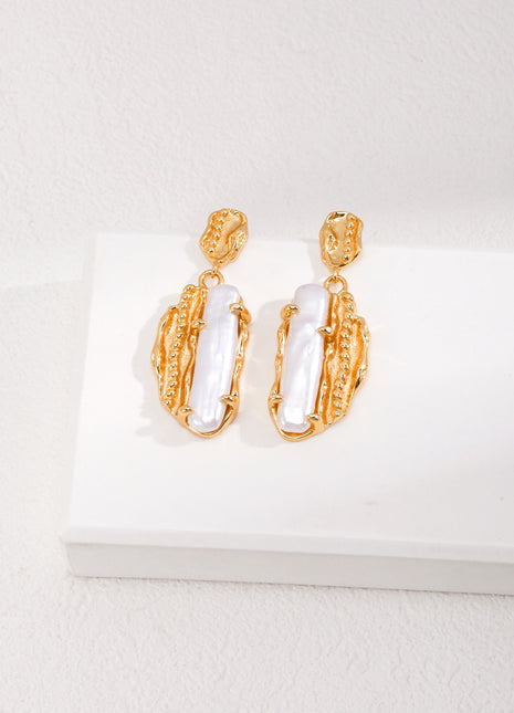 Sterling silver pearl earrings E01046