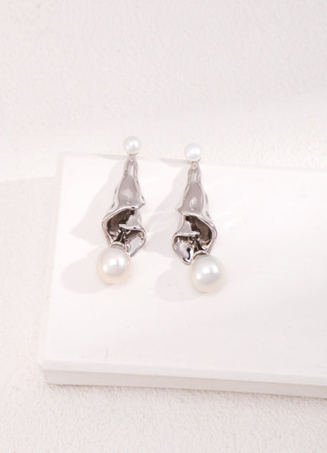 Curled Pearl Design E0935
