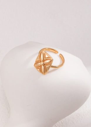 Lucky Four - Leaf Clover J0245