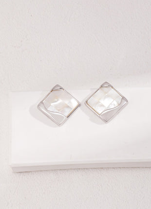 Sterling silver shell earrings E01075