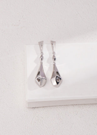 Sterling silver pearl earrings E01082