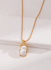 Necklace / Vintage gold