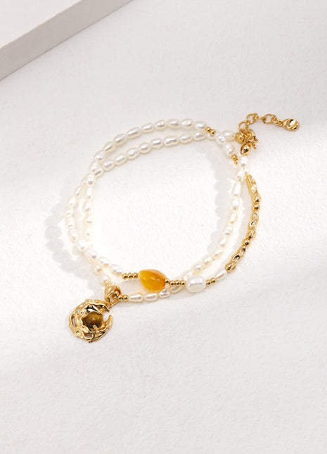 Necklace with unique charm D0488