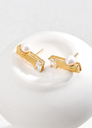 Sterling silver pearl earrings E01143