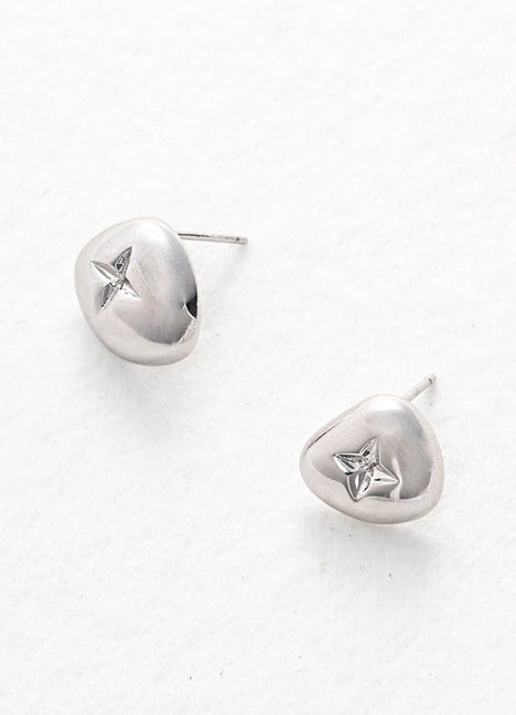 Sterling silver stud earrings E01123