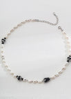 Necklace / Platinum