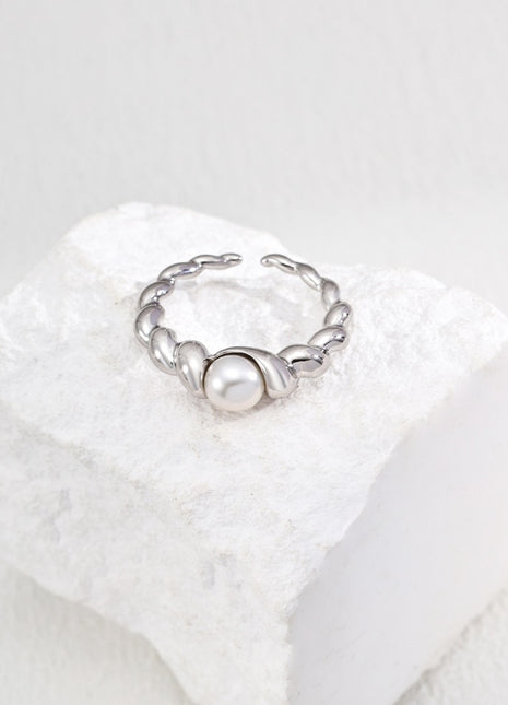 S925 Silver Pearl Ring J0270
